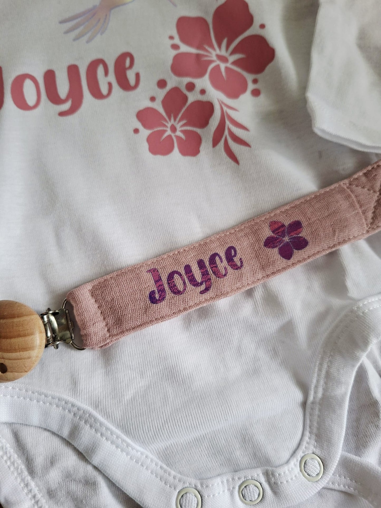 Attache tétine à personnaliser