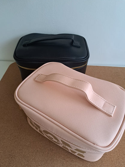 Trousse de toilette imitation cuir à personnaliser